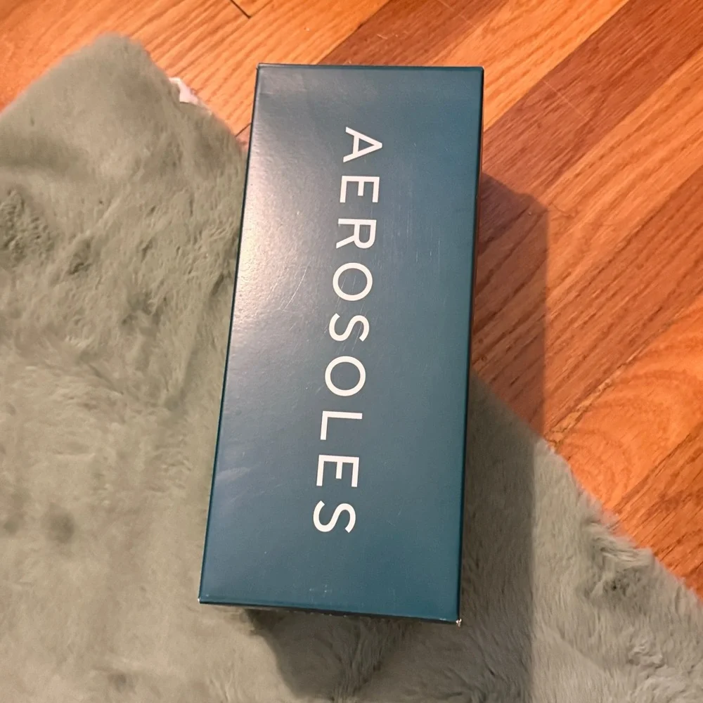 New in box AEROSOLES Leopard Print Flip Flops - Picture 8 of 8